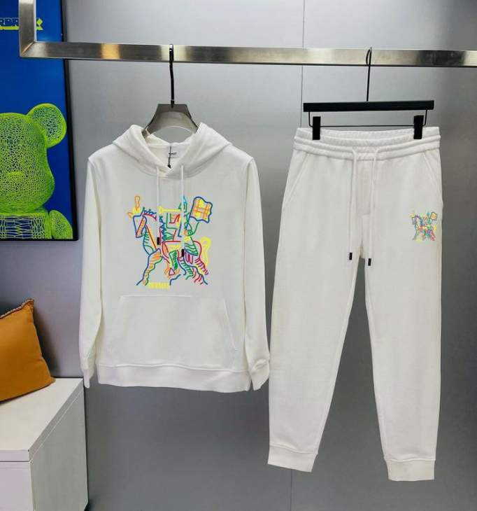 Picture of Hermes Sweater Suits _SKUHermesM-5XLkdtr1040483